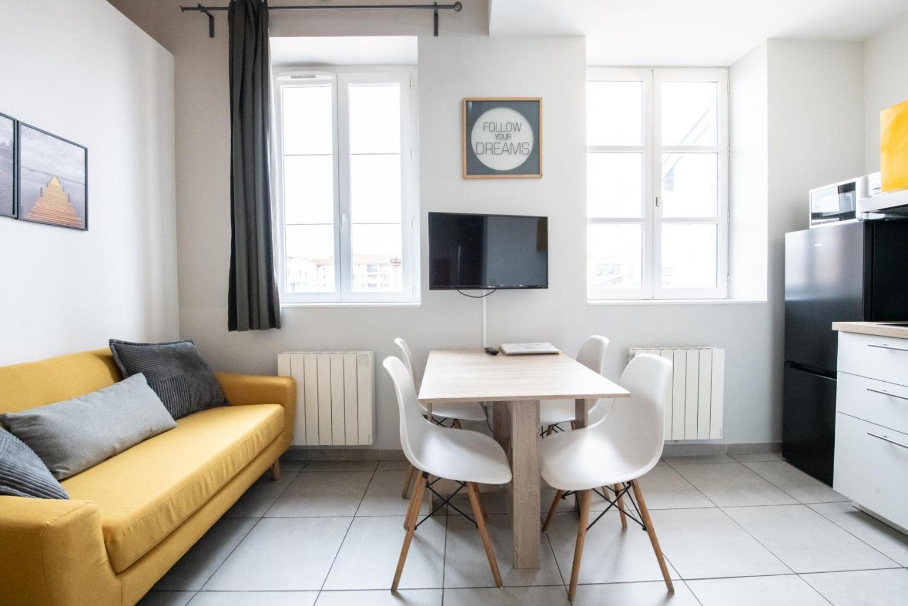 Duplex Scandinave A Cosy Et Calme - Lyon Part-Dieu Exterior photo